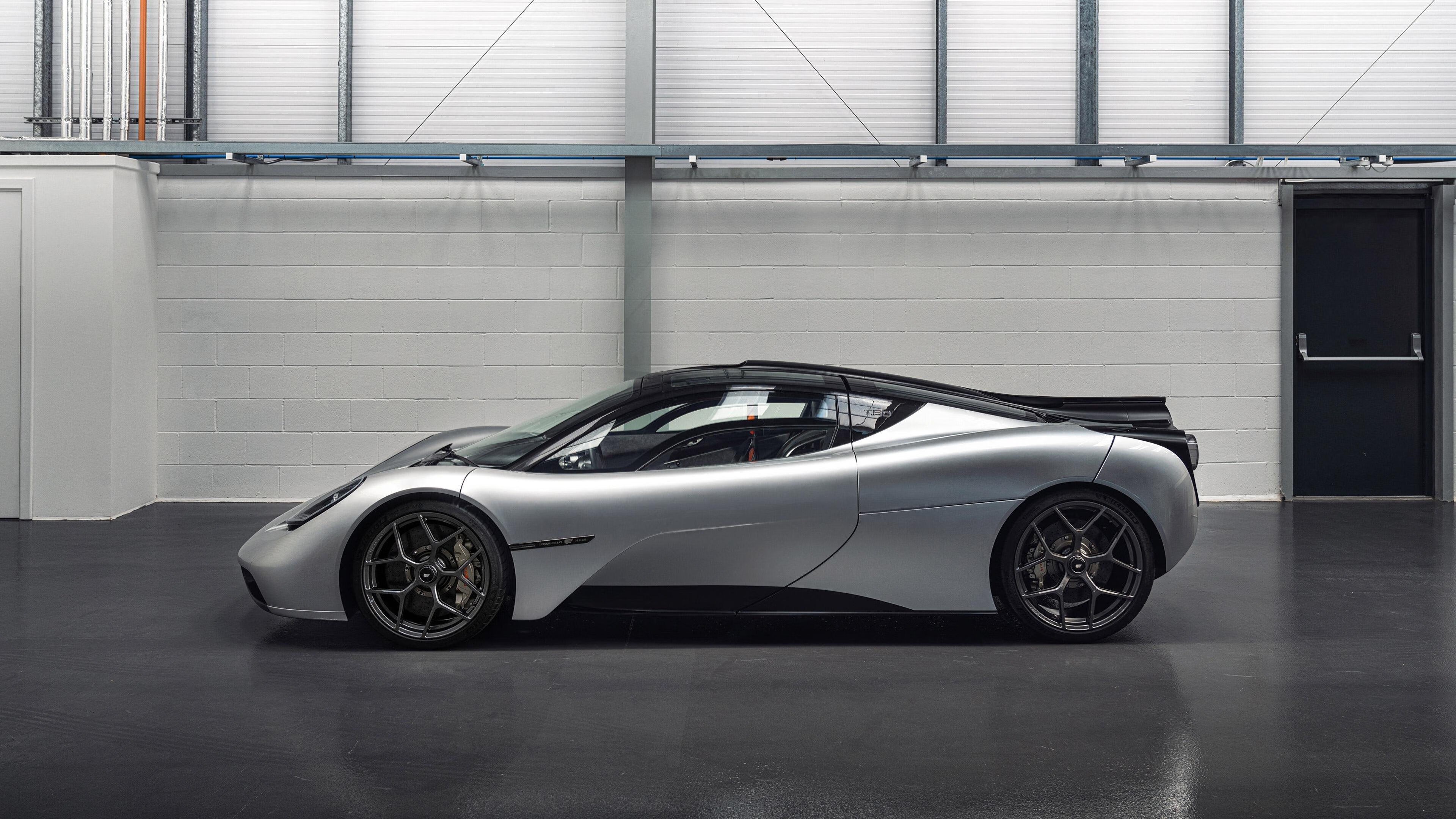 姆巴佩再度爆发：场均最高评分！，姆巴佩成绩